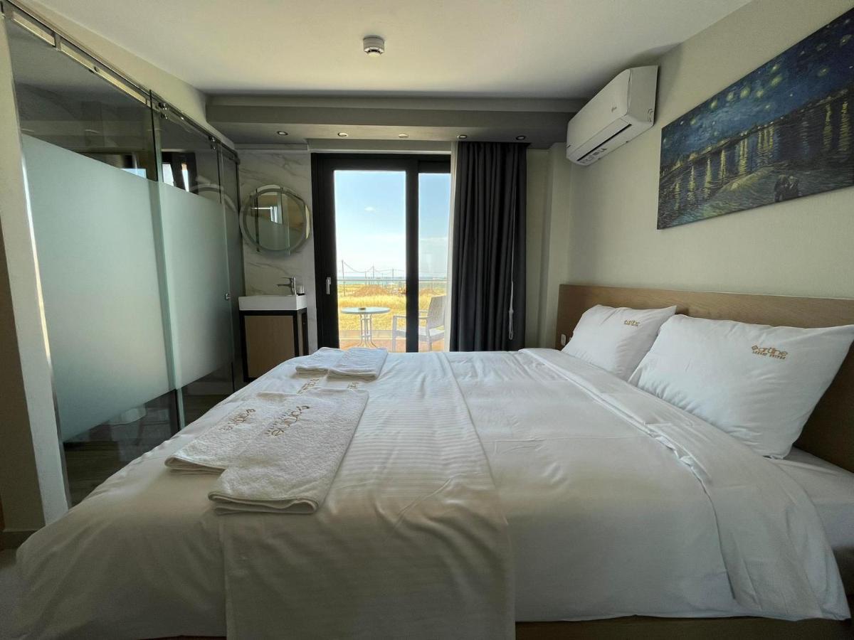 Artline Luxury Suites Flogita Exterior photo
