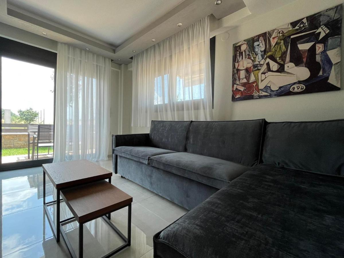 Artline Luxury Suites Flogita Exterior photo