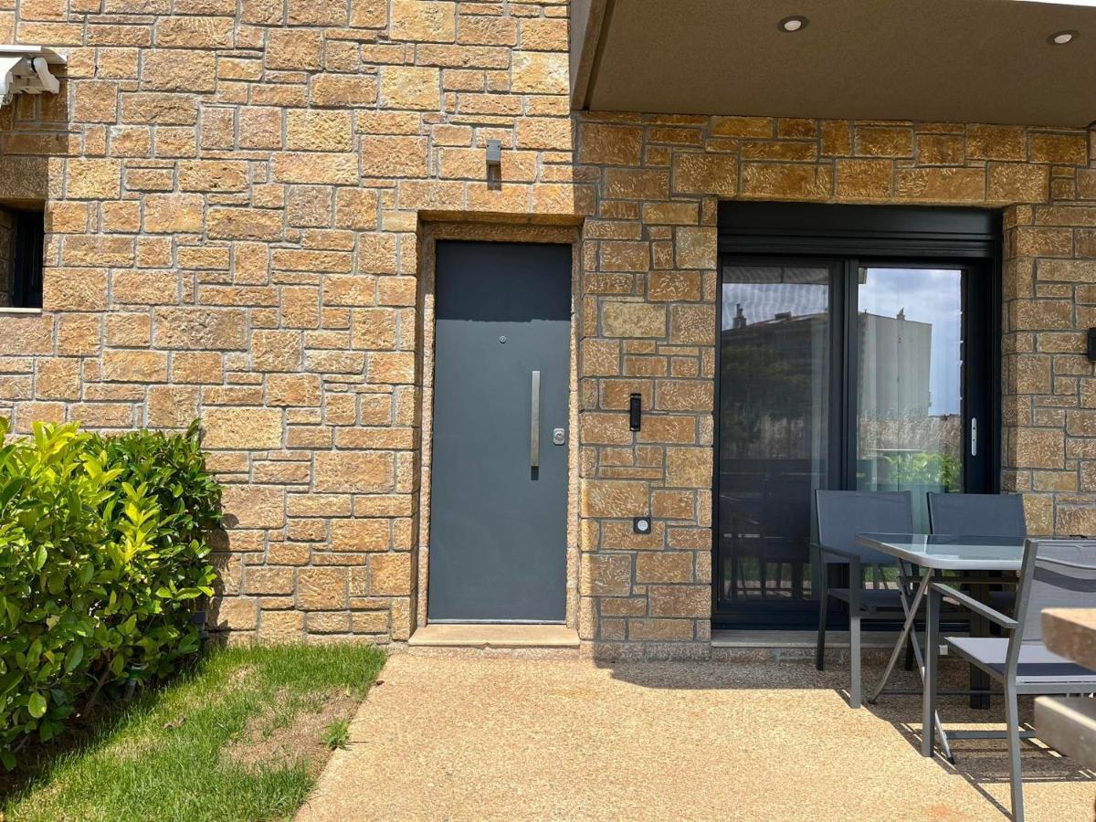 Artline Luxury Suites Flogita Exterior photo