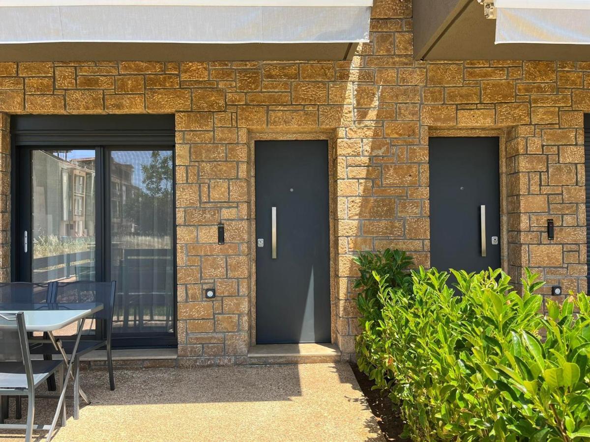 Artline Luxury Suites Flogita Exterior photo