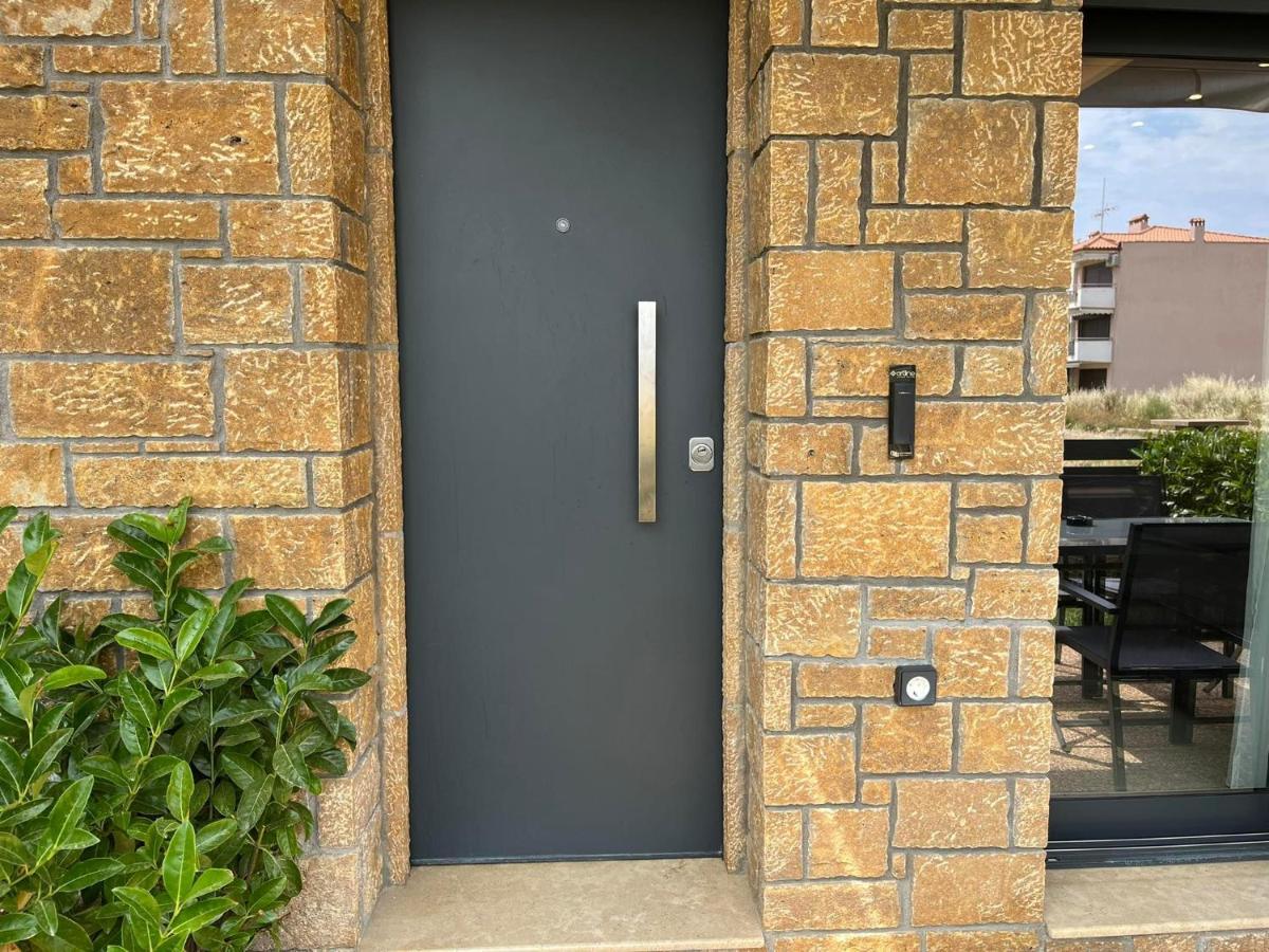 Artline Luxury Suites Flogita Exterior photo