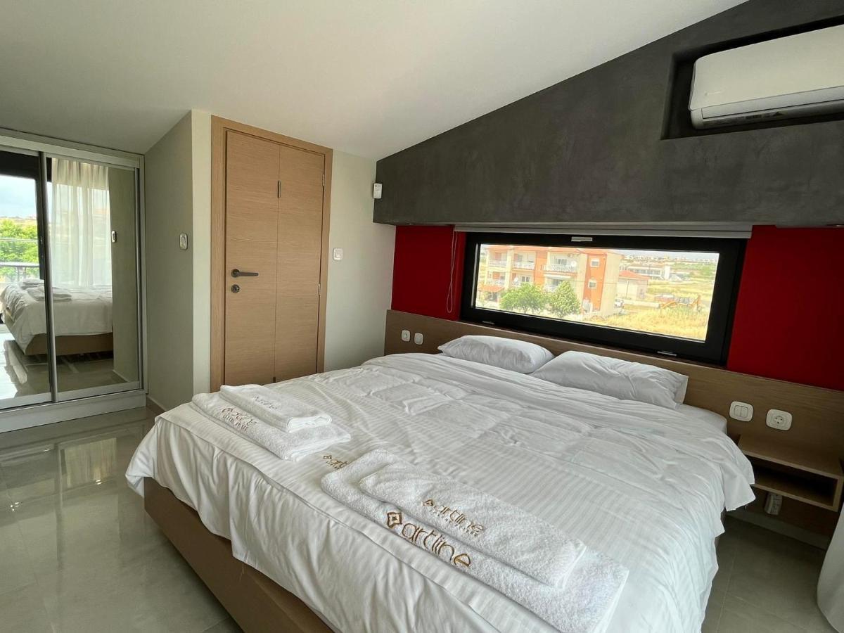Artline Luxury Suites Flogita Exterior photo