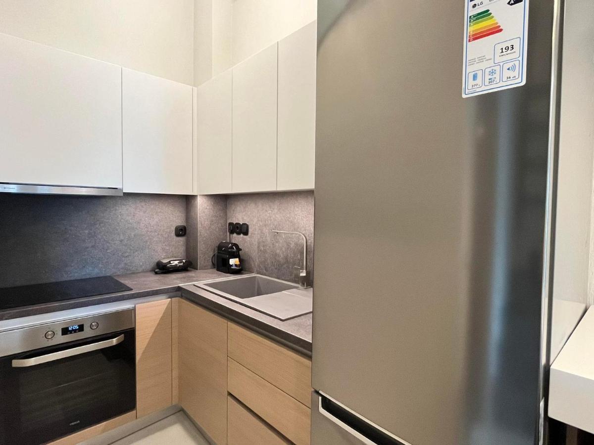 Artline Luxury Suites Flogita Exterior photo